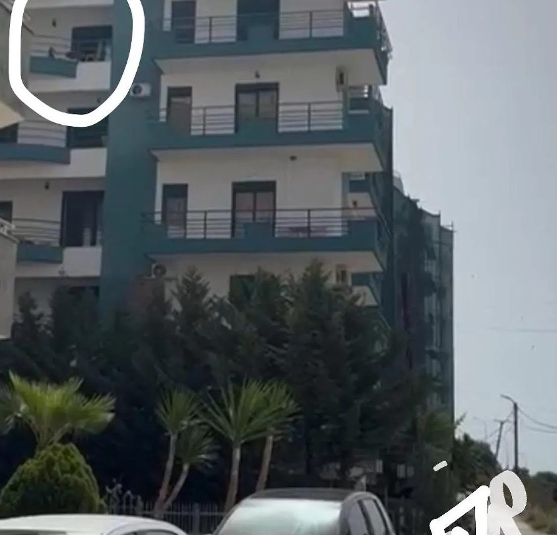Ellie'S Sunset Beach Apartment Sarande