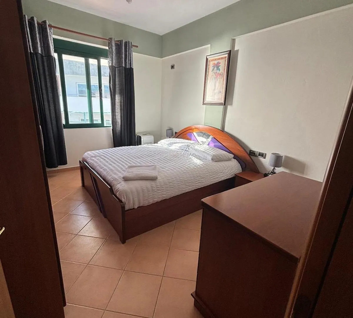 Ellie'S Sunset Beach Apartment ساراندا ألبانيا