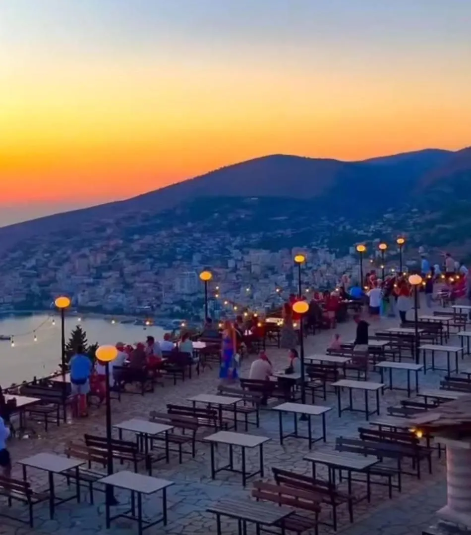 Ellie'S Sunset Beach Apartment ساراندا